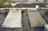 photograph of Howell family plot